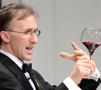Switzerland's Paolo Basso Meilleur Sommelier du Monde